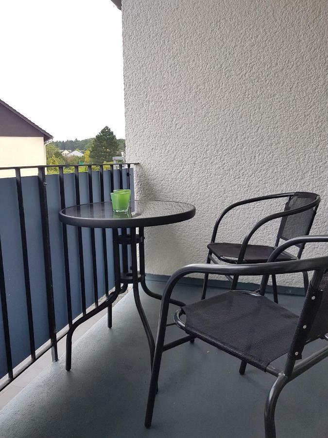 Apartment Alt-Refrath Bergisch Gladbach Bagian luar foto